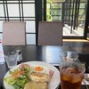 カフェでパレスチナ問題を語る