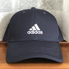 adidasのツイルキャップ（カレッジネイビー）