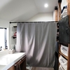 母屋下がりの洗面所にカーテンをDIY
