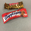 出社すると机の上にお菓子があります。