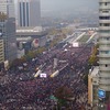 朴槿恵大統領の"お友達政策"に韓国民２００万人デモ！トラクター１０００台で突っ込め！？支持率５％から４％へ…２０～３０代の支持率はゼロ