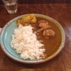 新橋ザ・カリ二回戦。チキンカレーを食べて汗だくだくにゃ。