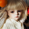 Alice38: Small piece of chocolate
