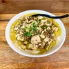 中区長者町の「華隆餐館」で緑麻婆刀削麺