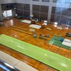 マロとチビの体操大会