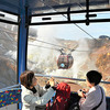 【Today's English】Volcanic smoke, fall leaves seen as Hakone Ropeway resumes service