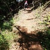 同じ目線で山を走るひとびと