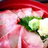 【閉店】見た目も鮮やか！安いのに美味しい【海鮮丼ランチ】がいただけるお店｜うまい寿司と魚料理 魚王KUNI 吉祥寺