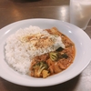 【函館グルメ】独自スパイス×特製ソースの無水カレー「マサラカリス」
