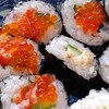 サーモン巻とツナマヨ巻