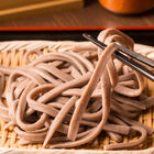二八の手打ちで380円！東京ソバット団が「本当は内緒にしたい立ちそば店」
