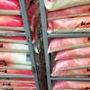 やるじゃん！進次郎米が入荷～笑顔で買っていく人たち。