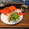 【カフェ イー チュロ カミーノ】スペインから直輸入したマシーンで作る本場仕込みのチュロス専門店(中区中町)