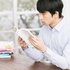 「読書」「ヨガ」「笑い」最もストレス解消効果があるのはどれだ？という研究の話