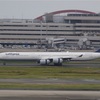 34Lに降り立つA340