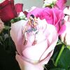 No.856　テ・カール君薔薇の中に