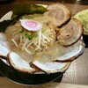 新潟駅構内の「しゃがら」でラーメン