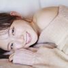 ＜青山なぎさ＞“彼女にしたい声優ナンバーワン”初写真集　表紙公開　青い海　白い波