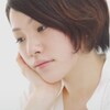 目のくぼみをヒアルロン酸注射で改善できるの？ 