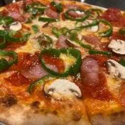 カフェ・シェーキーズ (Cafe Shakey’s)外苑信濃町