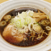 富山県高岡市「らぁめん次元」まっ黒スープに香り広がる魚介黒醤油ラーメン(´∀｀)