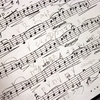 「職業作詞家・作曲家」が全盛だった時代の歌は、「聴かせる作品」として完成度が高い