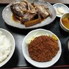 西川口の「あおき食堂」で鯛かぶと煮とメンチカツ定食を食べました★