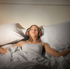 聴覚を使って快眠改革！！睡眠BGMのススメ