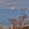 琵琶湖東岸からの遠望！・・・比叡山　比良山　三上山