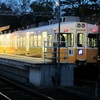 夜の琴電高松築港駅で夜のLED　方向幕を撮影