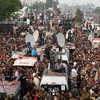 パキスタンの首都をデモ隊が封鎖