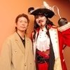 『ピーター・パン』2025 石井一孝×長谷川寧インタビュー：ひび割れたメイクが象徴する、フック船長の「乾き」【親子で観たい！2025夏の舞台①】
