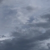 天気が下り坂だと、体調も下り坂。低気圧体調不良？なので、無理しない１日にします。