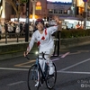 日本代表の増田成幸選手、ロードバイクで聖火リレー