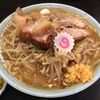 【今週のラーメン３９０２】 自家製麺 No11 （東京・下板橋） ラーメン ＋ ニンニク ＋ 生姜ダレ　〜豚エキスのコクと甘み！ハードなオイリー感にマイルドな刺激感！富士丸スピリッツ感じるガッツリ感！