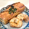 朝ごはんにセブンのビリヤニ。おやつのチートスとドーナツ、自家製明太フランス。