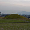 夕暮れの　藤ノ木古墳　　　　　（3景）　斑鳩法隆寺町西