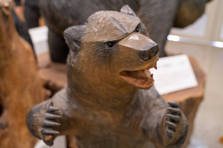 木彫り熊発祥の地、八雲で愛くるしい熊を堪能したら自分の原点を見つめ直せた