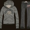 Hollister（ホリスター）スウェット上下セットがセール！