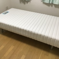 単身引っ越しが楽になる。折りたためるスプリングマットレス