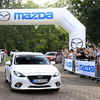2013年に日本～フランクフルトを横断した「MAZDA3（アクセラ）」がドイツのマツダミュージアムへ寄贈されました。
