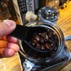 コーヒーは挽きたての豆で淹れるに限る！