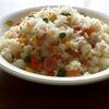 子どもの昼ご飯は結局「色違いのごはん」が多くなってしまう。チャーハンとかピラフ風とかケチャップライスとか。