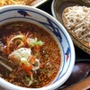 『十割そば会 大野田店』の“辛つけそば 3辛 大盛”