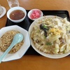 花見川の来々軒で「五目かた焼きそばと半チャーハン」を食べました。