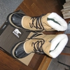 ソレルの防寒靴は　雪掃き用に使用致します。（仕分け人プンプン）