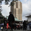 東京タワーや高層ビル群の下　港七福神めぐり