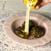 ごまのプチプチととろ〜りチーズがたまらない！レンジで作る「かぼちゃチーズボール」