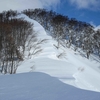 テントを背負って登った雪の鳥海山