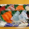スーパーのお刺身